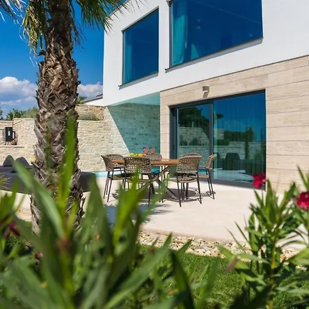 别墅 Four Seasons Ljubac Seaside *